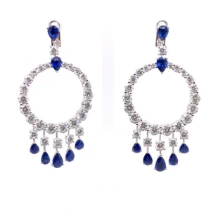 Earring with blue sapphire and diamonds